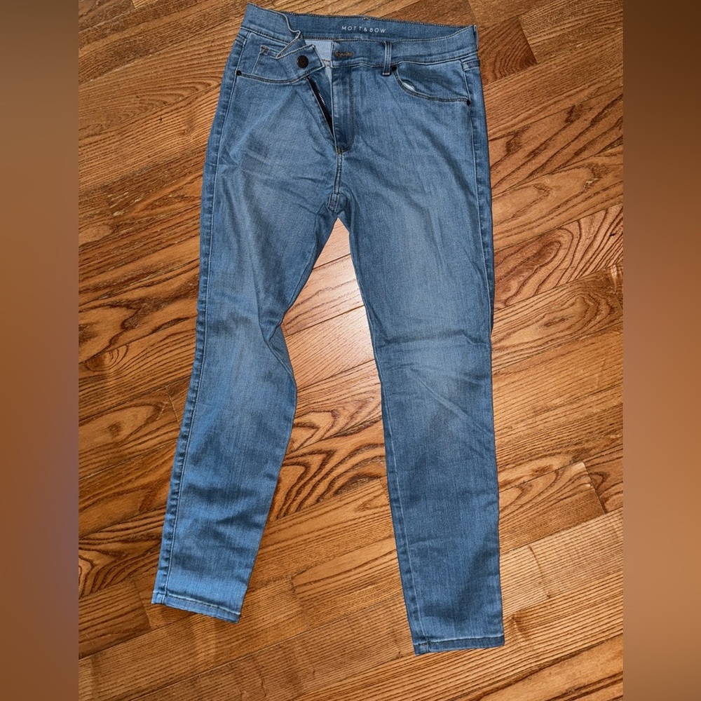 Mott and Bow jeans size 30/28